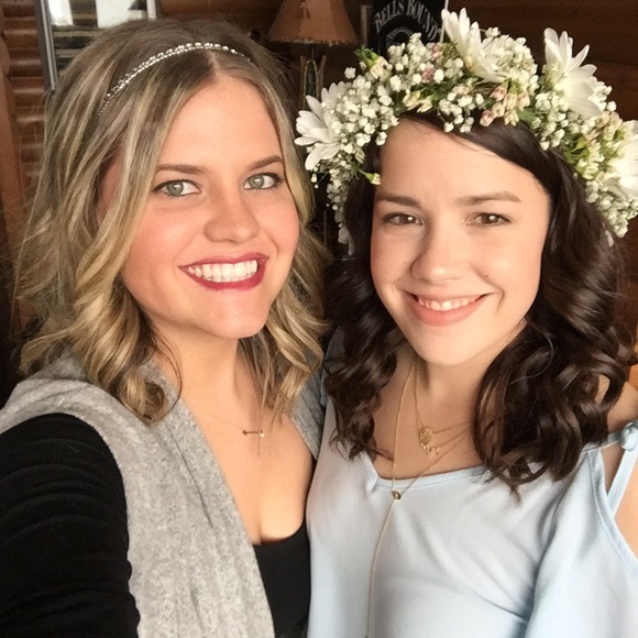 Meet your Posher, Nicole - Picture 1 of 1